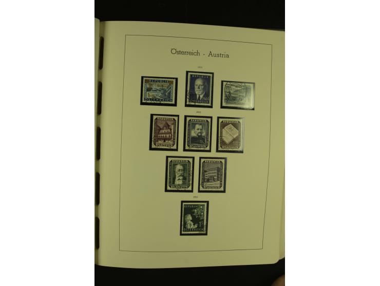 1945/85 (ca.), in den Hauptnummern augenscheinlich komplette Sammlung mit Mi.-Nr. Va-d, diese und Grazer Aufdrucke postfrisch