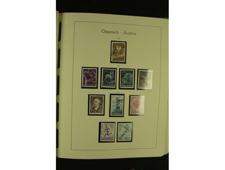 1945/85 (ca.), in den Hauptnummern augenscheinlich komplette Sammlung mit Mi.-Nr. Va-d, diese und Grazer Aufdrucke postfrisch
