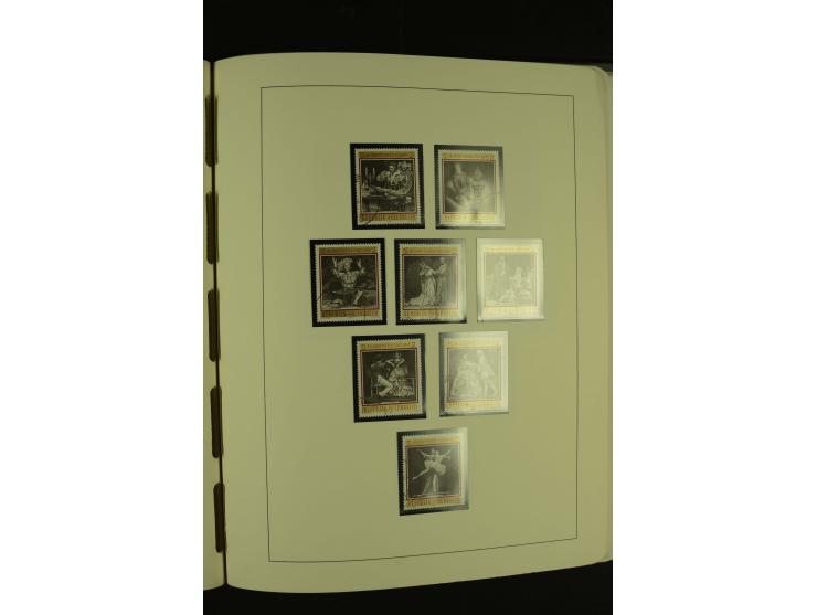 1945/85 (ca.), in den Hauptnummern augenscheinlich komplette Sammlung mit Mi.-Nr. Va-d, diese und Grazer Aufdrucke postfrisch