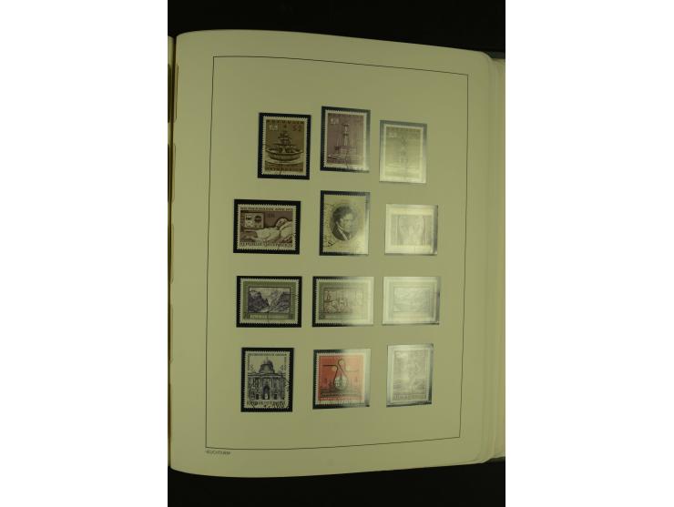1945/85 (ca.), in den Hauptnummern augenscheinlich komplette Sammlung mit Mi.-Nr. Va-d, diese und Grazer Aufdrucke postfrisch