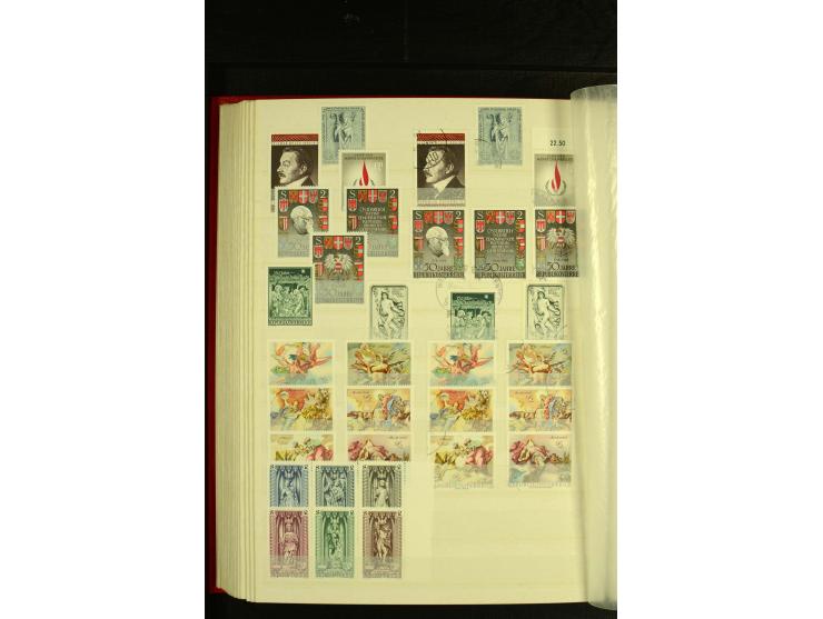 1945/81, postfrische und teils gestempelte Sammlung mit einigen besseren Ausgaben in 2 Steckbüchern