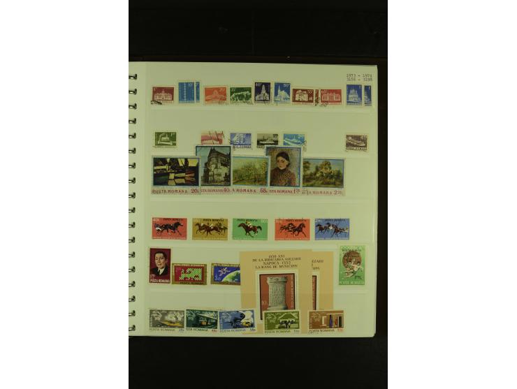 1858/1991, am Anfang meist ungebrauchte und gestempelte Sammlung mit Doubletten in 2 Alben, dabei Blockausgaben ab Nr. 1, pos