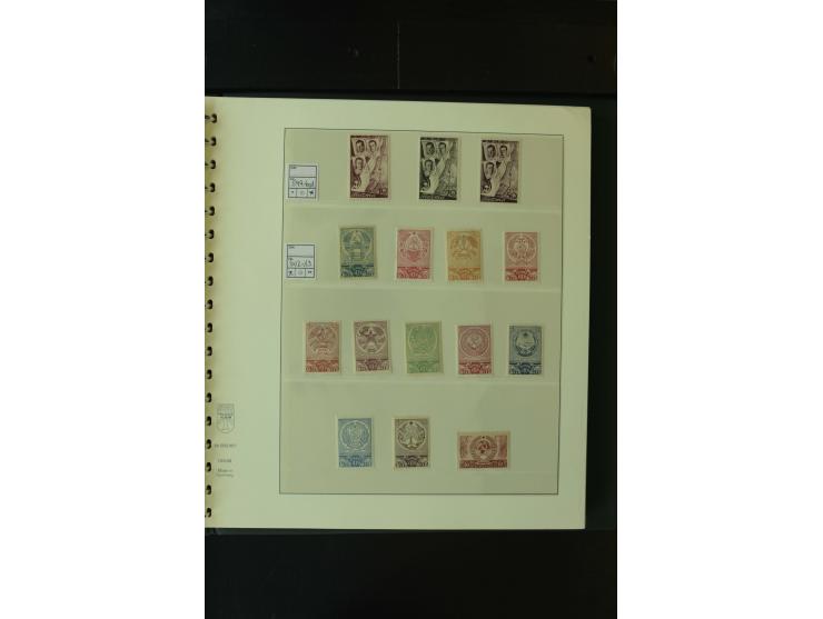 1865/1994, postfrische und ungebrauchte, reichhaltige Sammlung mit vielen guten Werten und Sätzen in 14 Alben