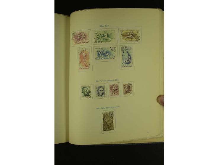1918/1965, am Anfang meist ungebrauchte und gestempelte Sammlung in 2 Vordruckalben mit einigen Aufdruck- und Flugpost-Ausgab
