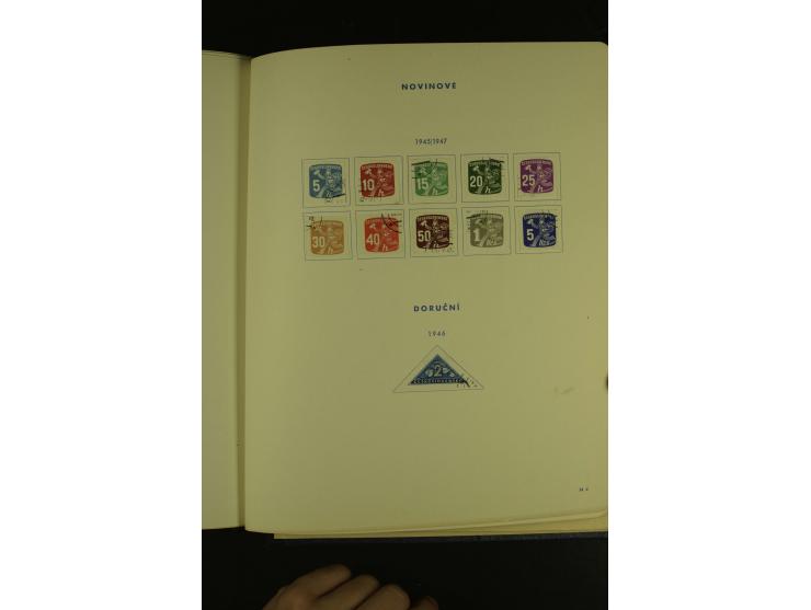 1918/1965, am Anfang meist ungebrauchte und gestempelte Sammlung in 2 Vordruckalben mit einigen Aufdruck- und Flugpost-Ausgab
