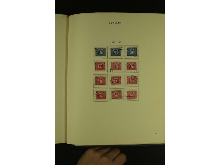 1918/1965, am Anfang meist ungebrauchte und gestempelte Sammlung in 2 Vordruckalben mit einigen Aufdruck- und Flugpost-Ausgab
