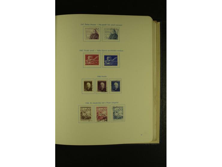 1918/1965, am Anfang meist ungebrauchte und gestempelte Sammlung in 2 Vordruckalben mit einigen Aufdruck- und Flugpost-Ausgab