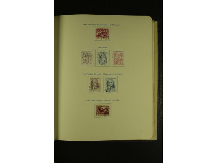 1918/1965, am Anfang meist ungebrauchte und gestempelte Sammlung in 2 Vordruckalben mit einigen Aufdruck- und Flugpost-Ausgab