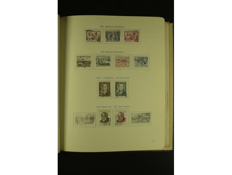 1918/1965, am Anfang meist ungebrauchte und gestempelte Sammlung in 2 Vordruckalben mit einigen Aufdruck- und Flugpost-Ausgab