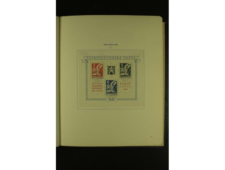 1918/1965, am Anfang meist ungebrauchte und gestempelte Sammlung in 2 Vordruckalben mit einigen Aufdruck- und Flugpost-Ausgab