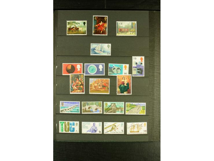 1924/81, postfrische und etwas ungebrauchte Sammlung der Sondermarken, dabei Mi.-Nr. 174, Phosphorstreifen-Ausdrucke etc.