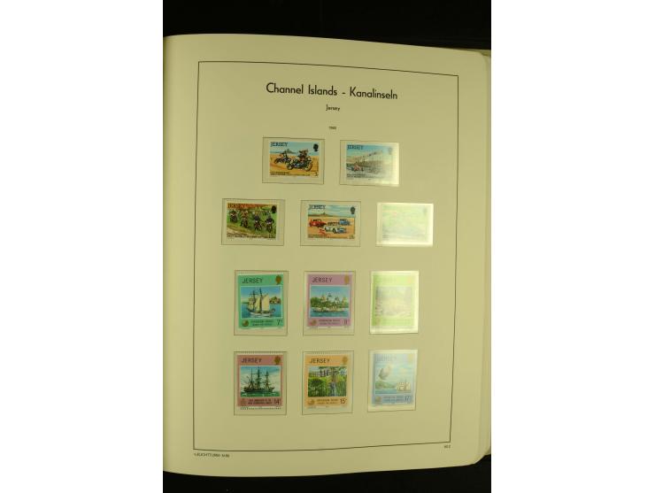 1969/92, kpl. postfrische Sammlung im Lindner-T-Vordruckalbum incl. Portomarken (Mi. ca. 660,-)