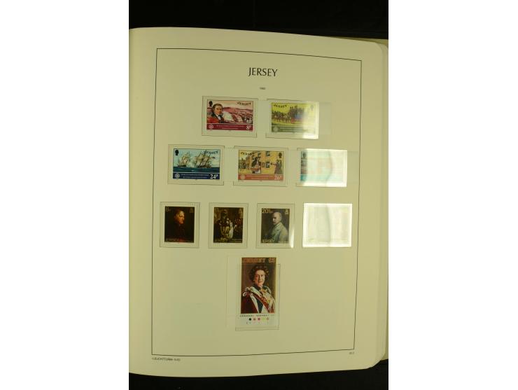 1969/92, kpl. postfrische Sammlung im Lindner-T-Vordruckalbum incl. Portomarken (Mi. ca. 660,-)
