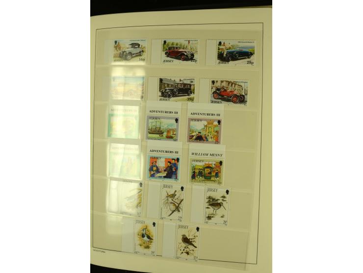 1969/92, kpl. postfrische Sammlung im Lindner-T-Vordruckalbum incl. Portomarken (Mi. ca. 660,-)