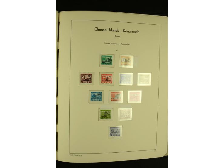1969/92, kpl. postfrische Sammlung im Lindner-T-Vordruckalbum incl. Portomarken (Mi. ca. 660,-)
