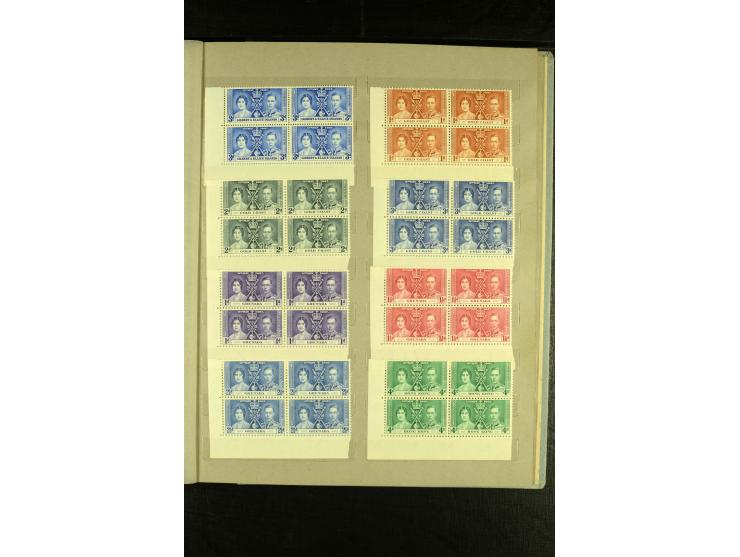 1937, Omnibus-Ausgabe, postfrische Partie im Album, fast ausschließlich in 4er-Blocks