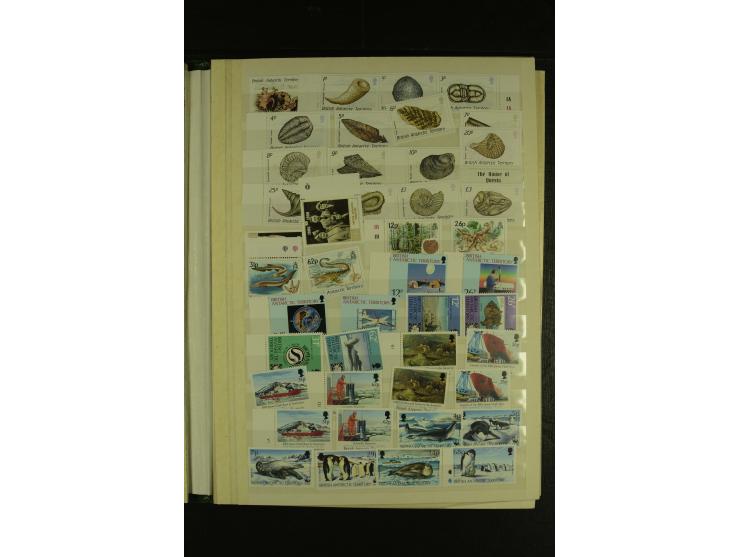 1963/2005, in den Hauptnummern augenscheinlich kpl. postfrische Sammlung bis Anfang 2005, dazu Falkland Despesnecies und Sout