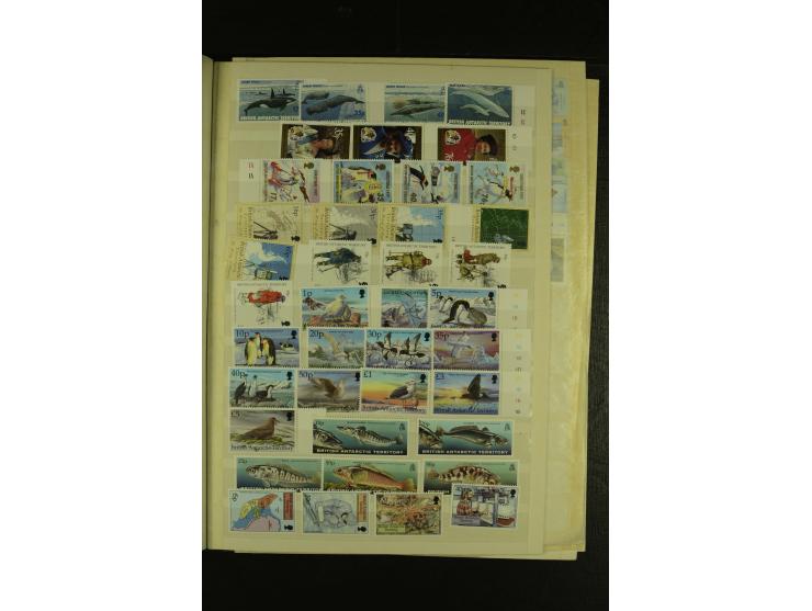 1963/2005, in den Hauptnummern augenscheinlich kpl. postfrische Sammlung bis Anfang 2005, dazu Falkland Despesnecies und Sout