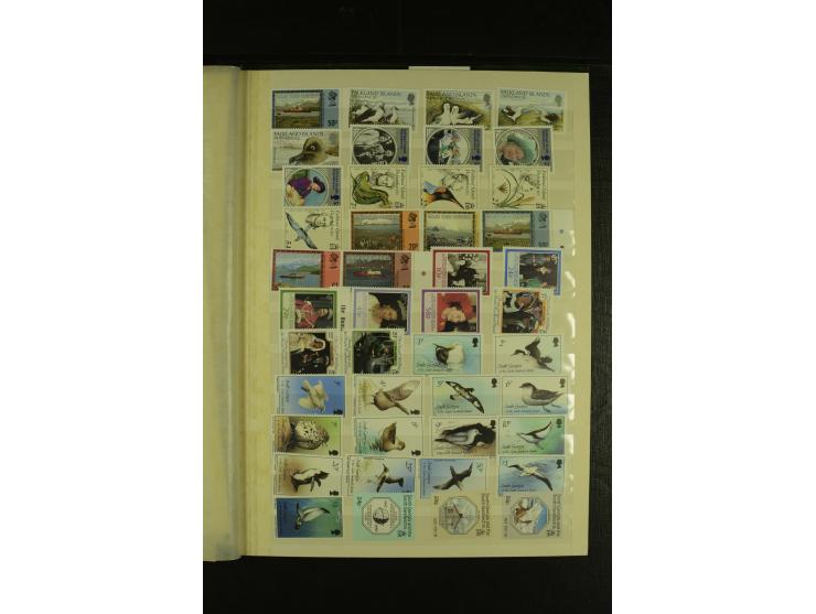 1963/2005, in den Hauptnummern augenscheinlich kpl. postfrische Sammlung bis Anfang 2005, dazu Falkland Despesnecies und Sout