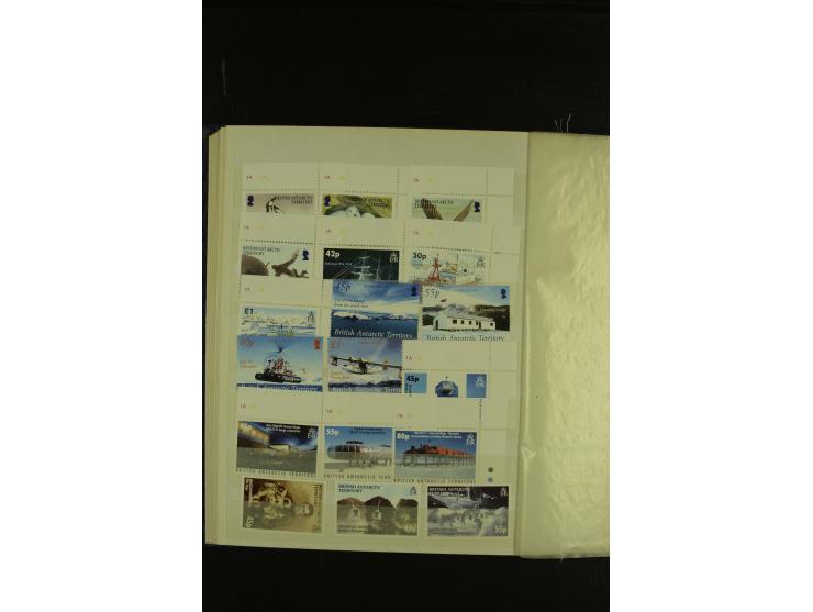 1963/2007, postfrische, mit Unternummern nach Michel kpl. Sammlung im kleinen Einsteckbuch (Mi. ca. 1.970,-)