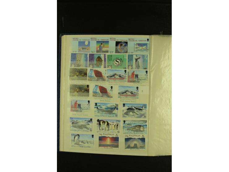1963/2007, postfrische, mit Unternummern nach Michel kpl. Sammlung im kleinen Einsteckbuch (Mi. ca. 1.970,-)