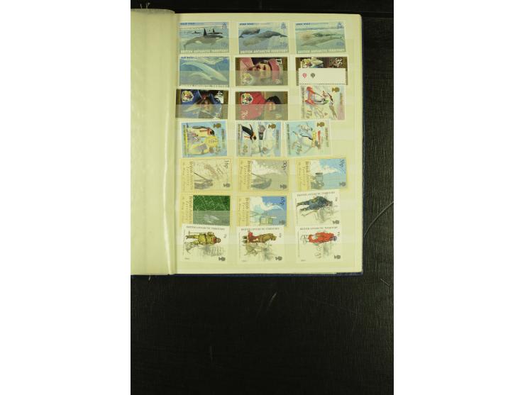 1963/2007, postfrische, mit Unternummern nach Michel kpl. Sammlung im kleinen Einsteckbuch (Mi. ca. 1.970,-)