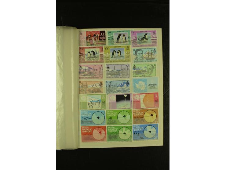 1963/2007, postfrische, mit Unternummern nach Michel kpl. Sammlung im kleinen Einsteckbuch (Mi. ca. 1.970,-)