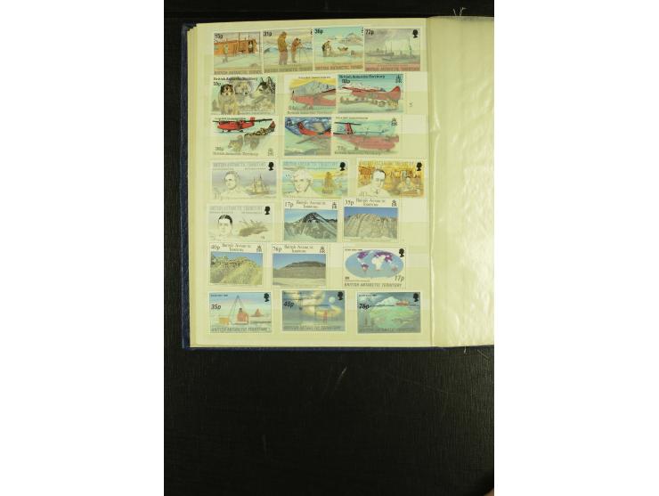 1963/2007, postfrische, mit Unternummern nach Michel kpl. Sammlung im kleinen Einsteckbuch (Mi. ca. 1.970,-)