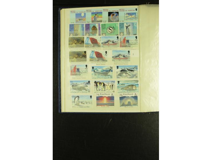 1963/2007, postfrische, mit Unternummern nach Michel kpl. Sammlung im kleinen Einsteckbuch (Mi. ca. 1.970,-)