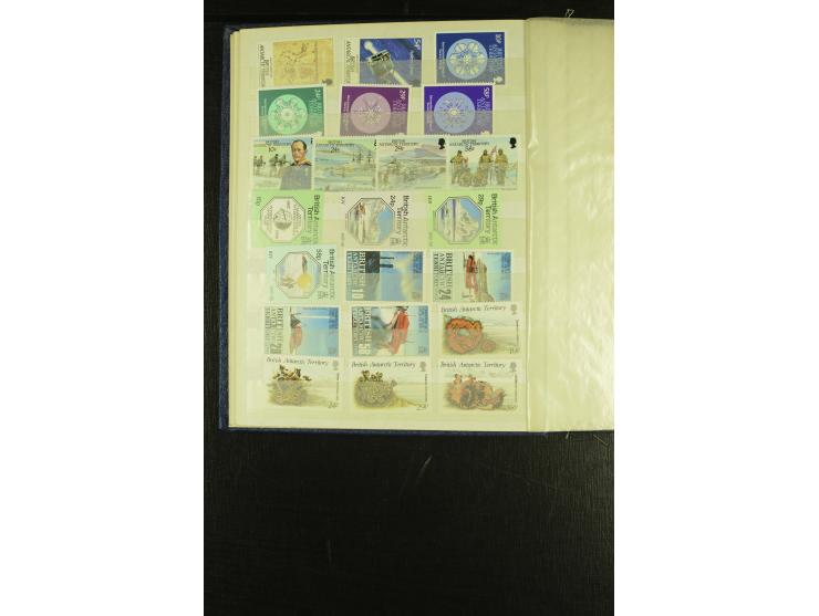 1963/2007, postfrische, mit Unternummern nach Michel kpl. Sammlung im kleinen Einsteckbuch (Mi. ca. 1.970,-)