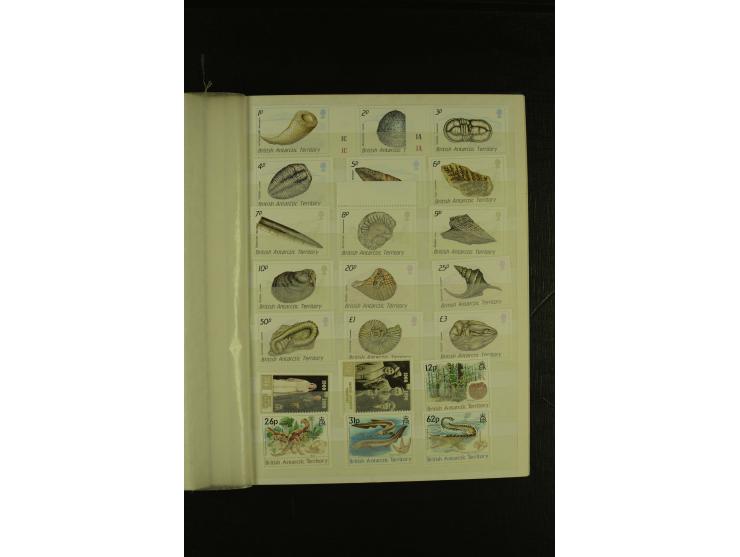 1963/2007, postfrische, mit Unternummern nach Michel kpl. Sammlung im kleinen Einsteckbuch (Mi. ca. 1.970,-)