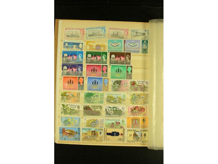 1878/1969, ungebrauchte Sammlung mit einigen besseren und kpl. Ausgaben (u.a. Mi.-Nr. 15-16) im kleinem Steckbuch, im Anhang 
