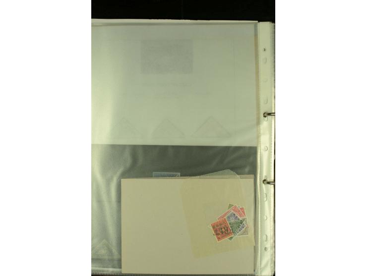 1852/64, Sammlung der Dreiecksmarken mit 58 Einzelwerten, 10 Paaren und 2 4er-Blocks, nicht alles einwandfrei aber mit vielen