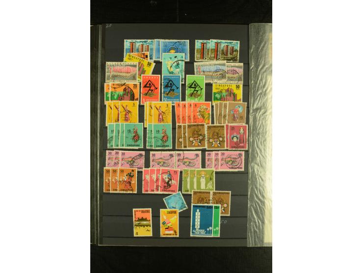 1948/94, postfrische und gestempelte Partie mit Singapur, dabei Malaysia Mi.-Nr. 19-26 in postfrischen Paaren, Doubletten etc