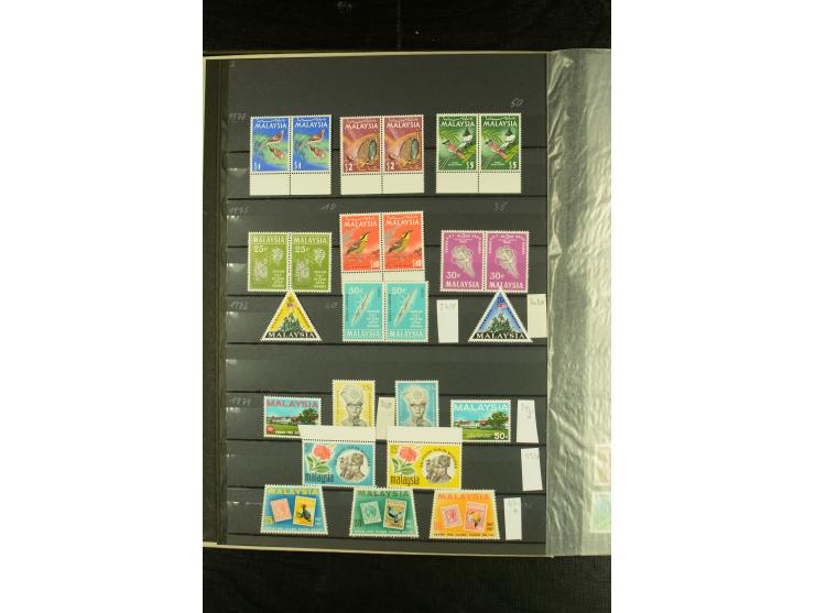 1948/94, postfrische und gestempelte Partie mit Singapur, dabei Malaysia Mi.-Nr. 19-26 in postfrischen Paaren, Doubletten etc