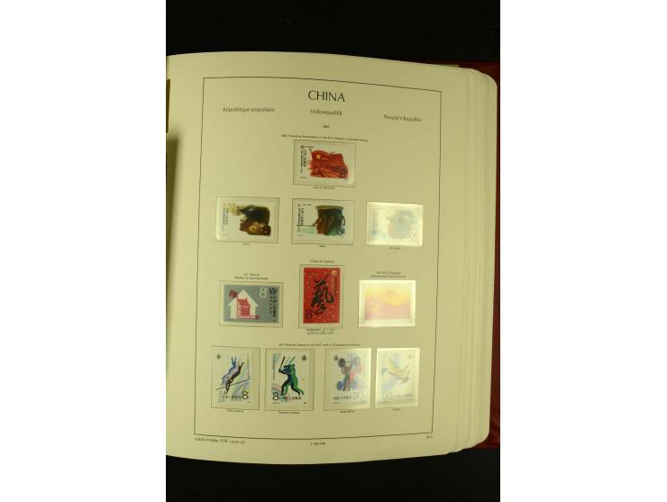 1949/2005, postfrische Sammlung mit u.a. Mi.-Nr. 608-15, 927-34, 948-51, 952-54, 1010-18, 1019, 1025, 1027, 1063-68, 1070-73,