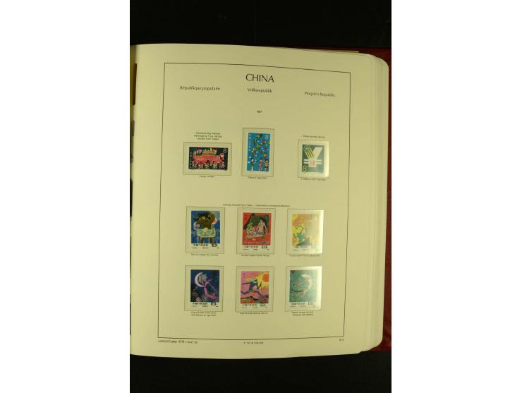 1949/2005, postfrische Sammlung mit u.a. Mi.-Nr. 608-15, 927-34, 948-51, 952-54, 1010-18, 1019, 1025, 1027, 1063-68, 1070-73,