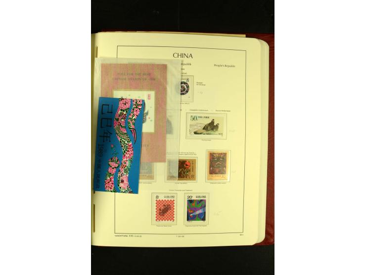1949/2005, postfrische Sammlung mit u.a. Mi.-Nr. 608-15, 927-34, 948-51, 952-54, 1010-18, 1019, 1025, 1027, 1063-68, 1070-73,