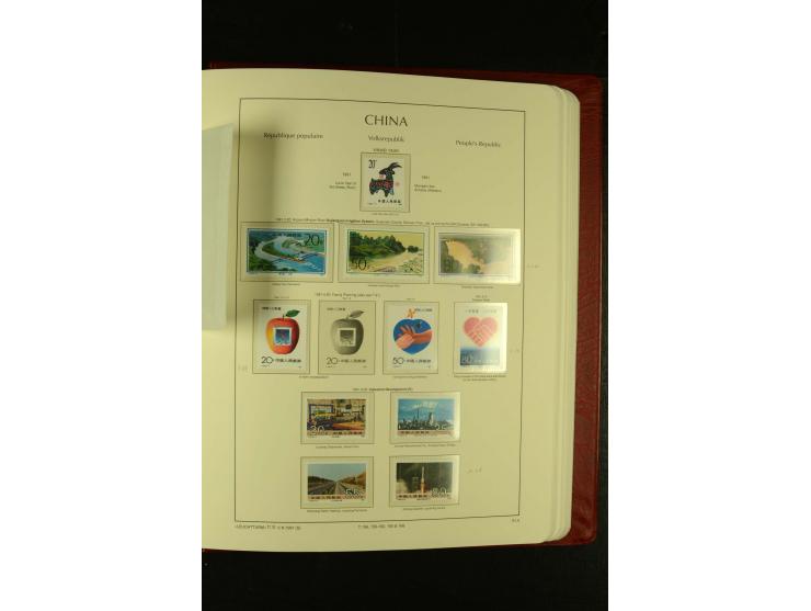 1949/2005, postfrische Sammlung mit u.a. Mi.-Nr. 608-15, 927-34, 948-51, 952-54, 1010-18, 1019, 1025, 1027, 1063-68, 1070-73,