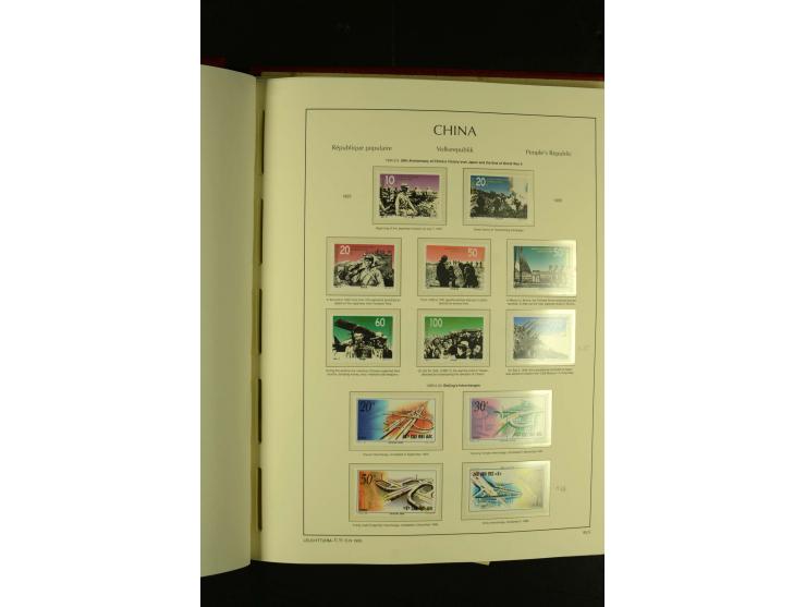 1949/2005, postfrische Sammlung mit u.a. Mi.-Nr. 608-15, 927-34, 948-51, 952-54, 1010-18, 1019, 1025, 1027, 1063-68, 1070-73,