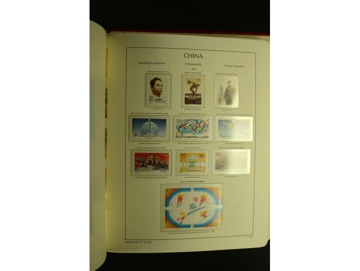 1949/2005, postfrische Sammlung mit u.a. Mi.-Nr. 608-15, 927-34, 948-51, 952-54, 1010-18, 1019, 1025, 1027, 1063-68, 1070-73,