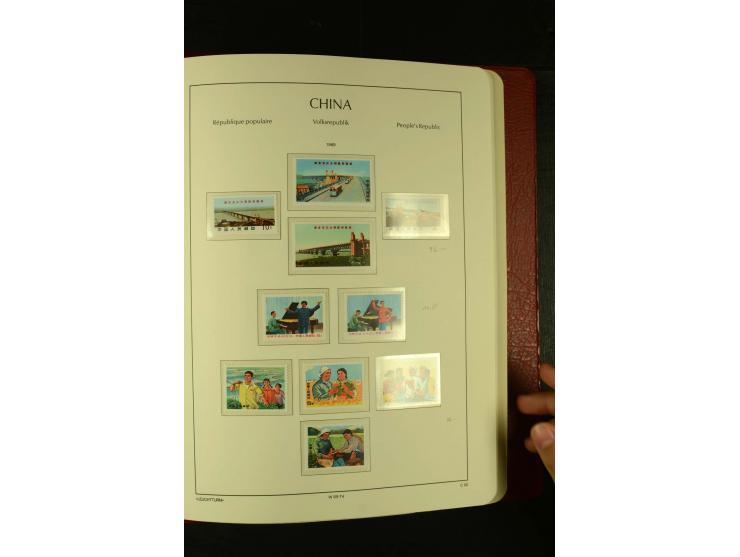 1949/2005, postfrische Sammlung mit u.a. Mi.-Nr. 608-15, 927-34, 948-51, 952-54, 1010-18, 1019, 1025, 1027, 1063-68, 1070-73,