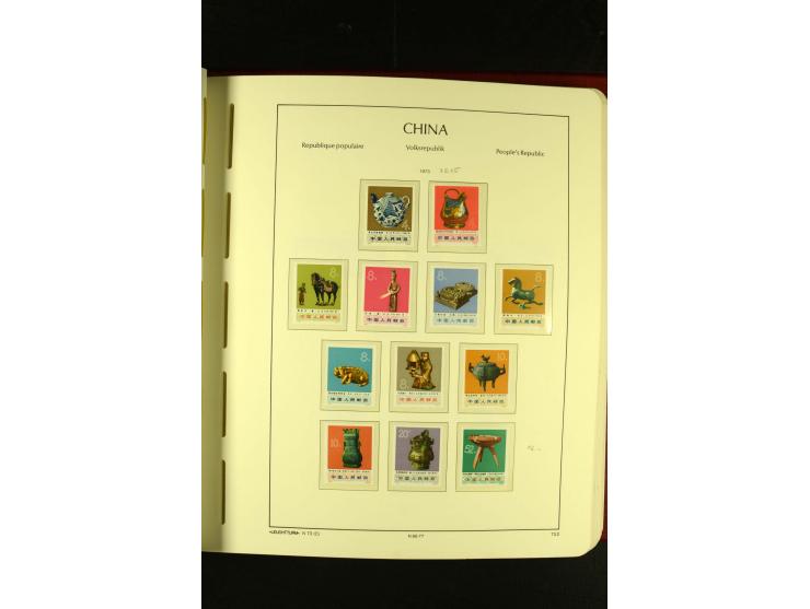 1949/2005, postfrische Sammlung mit u.a. Mi.-Nr. 608-15, 927-34, 948-51, 952-54, 1010-18, 1019, 1025, 1027, 1063-68, 1070-73,