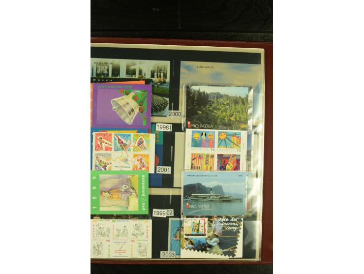 1979/2005, postfrische Partie Markenheftchen von Skandinavien, Bund und Schweiz