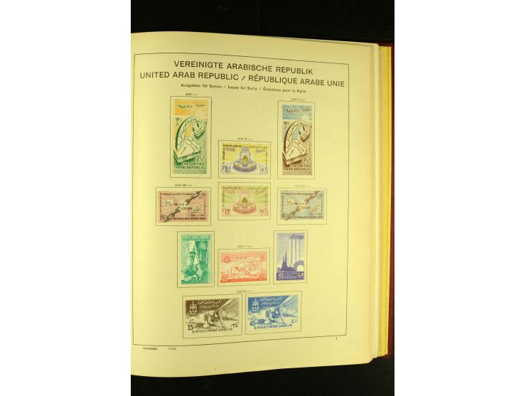 1875/1972 (ca.), ungebrauchte und gestempelte Sammlung mit besseren Ausgaben in 2 Schaubek-Alben