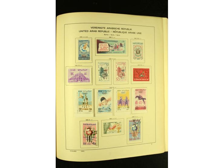 1875/1972 (ca.), ungebrauchte und gestempelte Sammlung mit besseren Ausgaben in 2 Schaubek-Alben