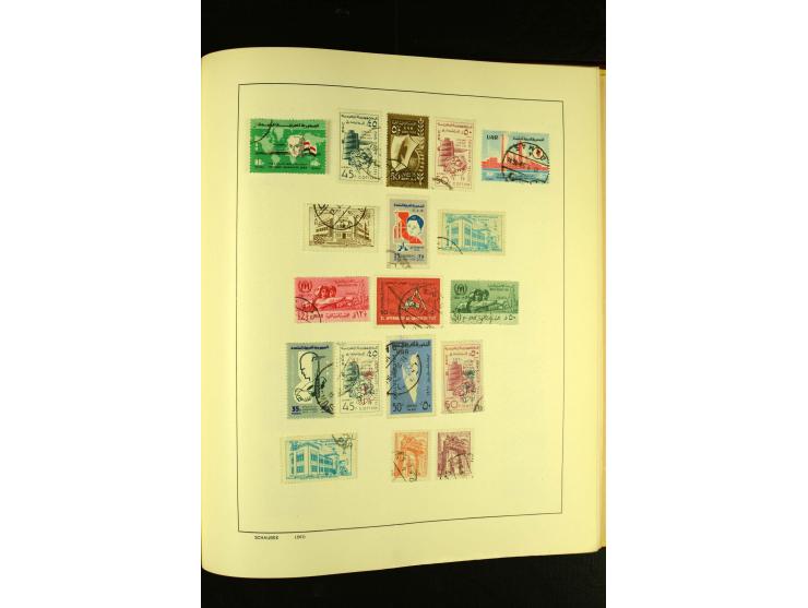1875/1972 (ca.), ungebrauchte und gestempelte Sammlung mit besseren Ausgaben in 2 Schaubek-Alben