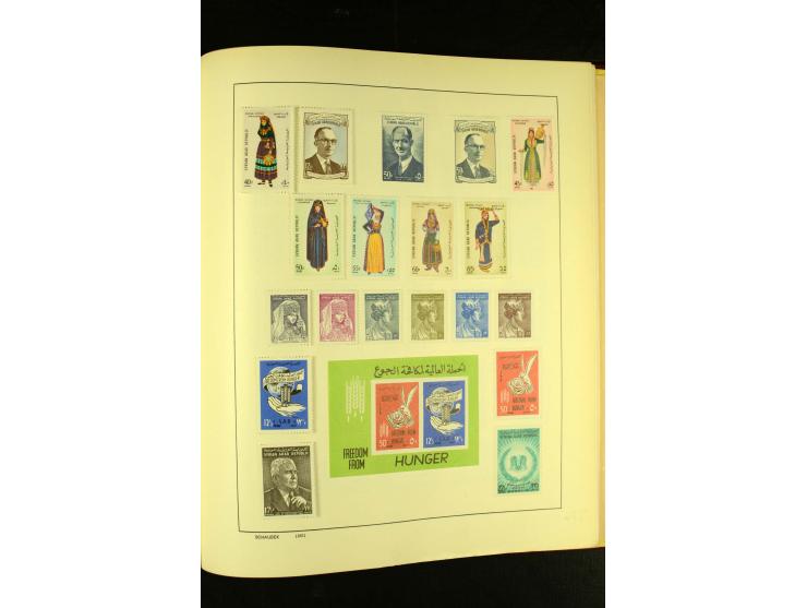 1875/1972 (ca.), ungebrauchte und gestempelte Sammlung mit besseren Ausgaben in 2 Schaubek-Alben