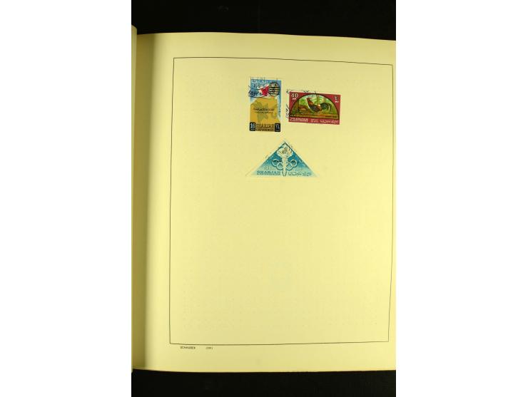 1875/1972 (ca.), ungebrauchte und gestempelte Sammlung mit besseren Ausgaben in 2 Schaubek-Alben