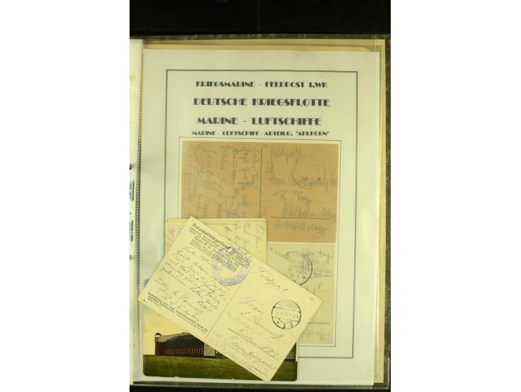 1915/1917, kleine Sammlung "Luftschiff-Feldpost" mit einigen Ansichtskarten diverser Luftschiffe, 3 Feldpostkarten mit Komman